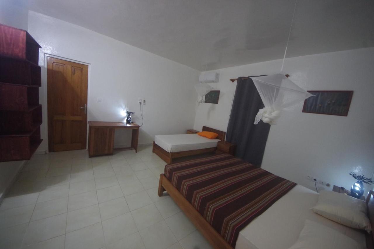Villa Ty Milyn Mazela Sa Dakar Ngoại thất bức ảnh
