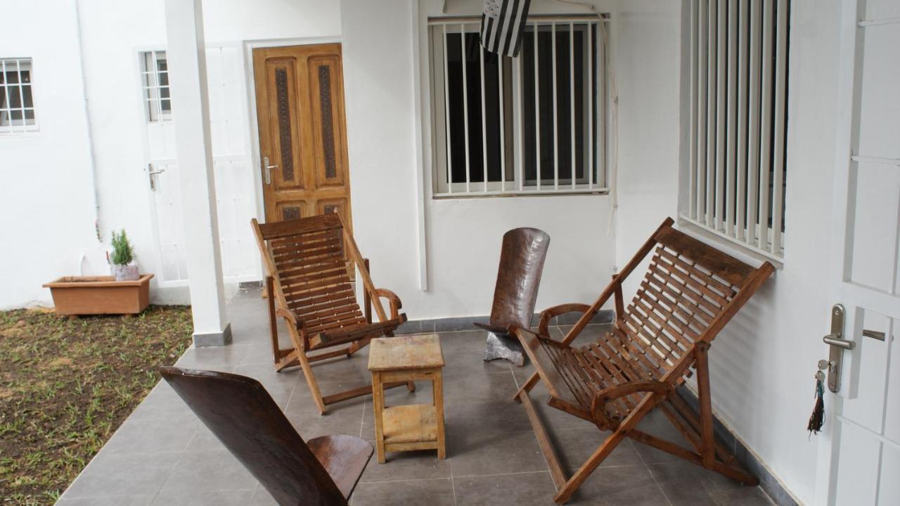 Villa Ty Milyn Mazela Sa Dakar Ngoại thất bức ảnh
