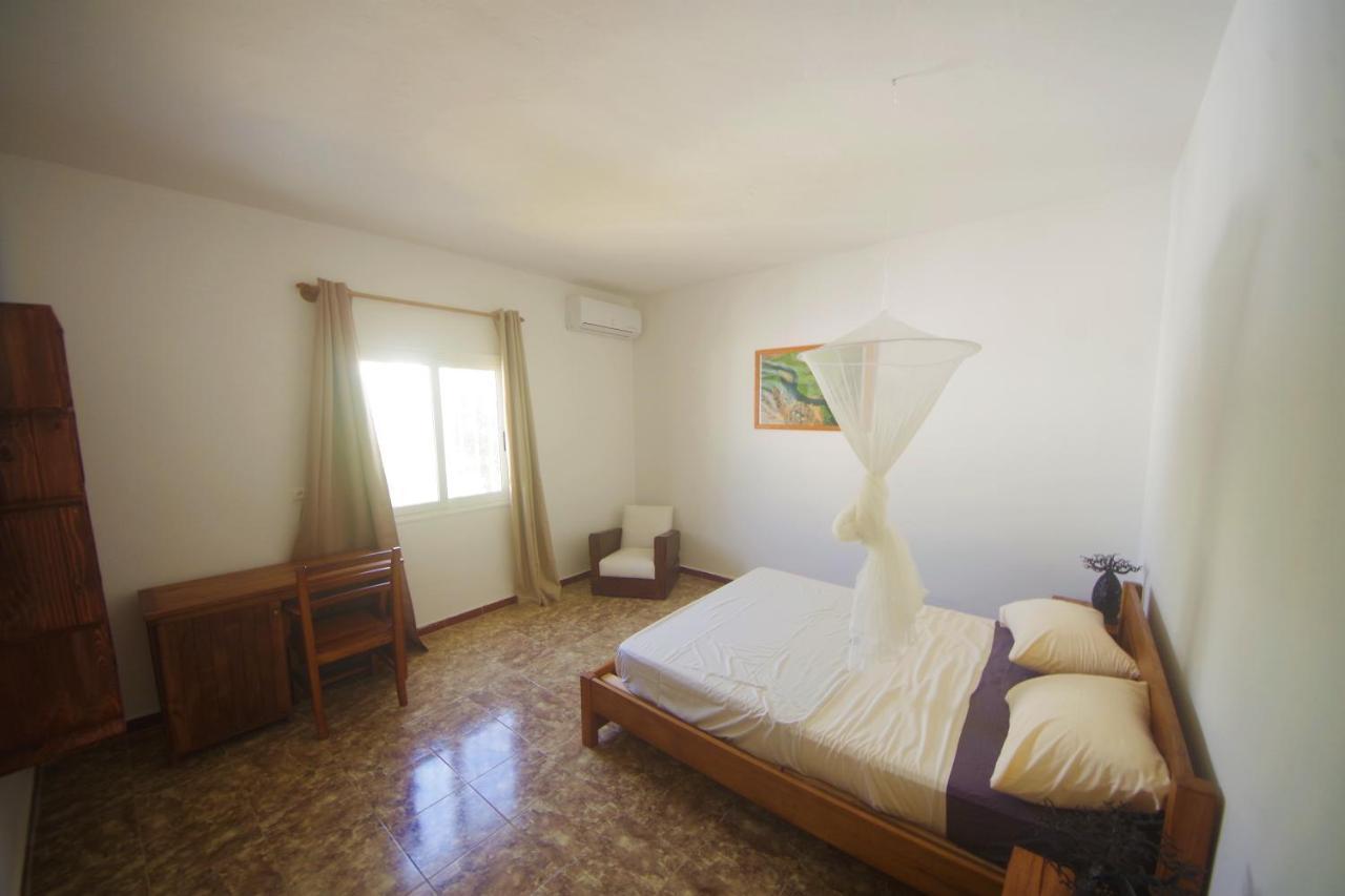 Villa Ty Milyn Mazela Sa Dakar Ngoại thất bức ảnh
