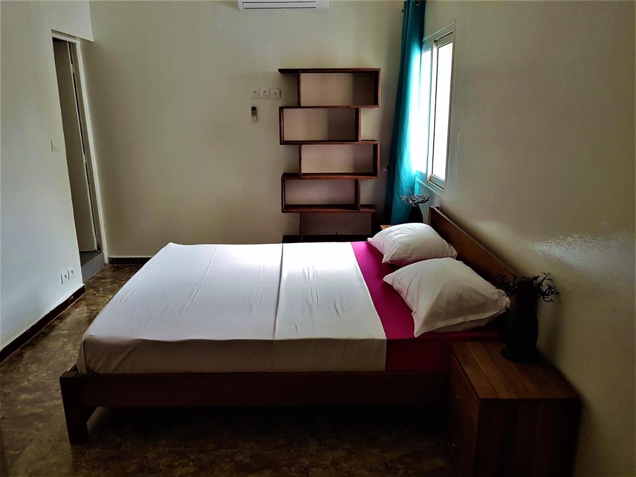 Villa Ty Milyn Mazela Sa Dakar Ngoại thất bức ảnh
